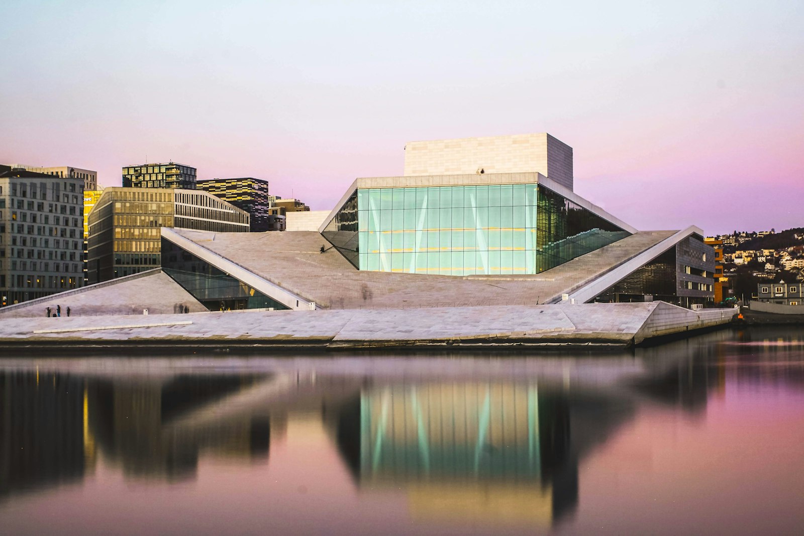 Norway brings crowdfunding services under licensing rules