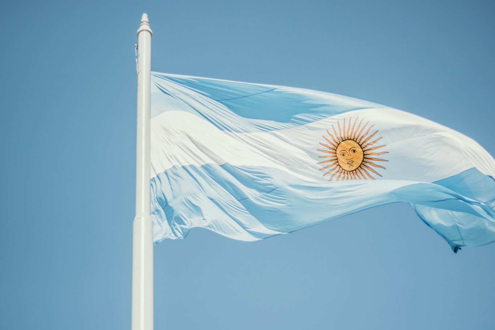 Argentina’s CNV redirects pending trust and fund applications